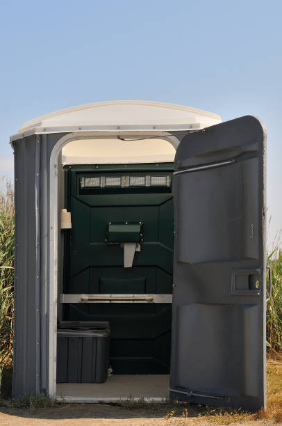 Best Portable toilet rental cost  in Elm Creek, NE